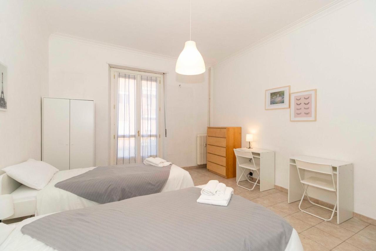 Rivoli Subway Roomy Flat Apartment *