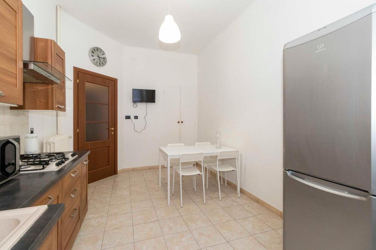 Apartment Rivoli Subway Roomy Flat